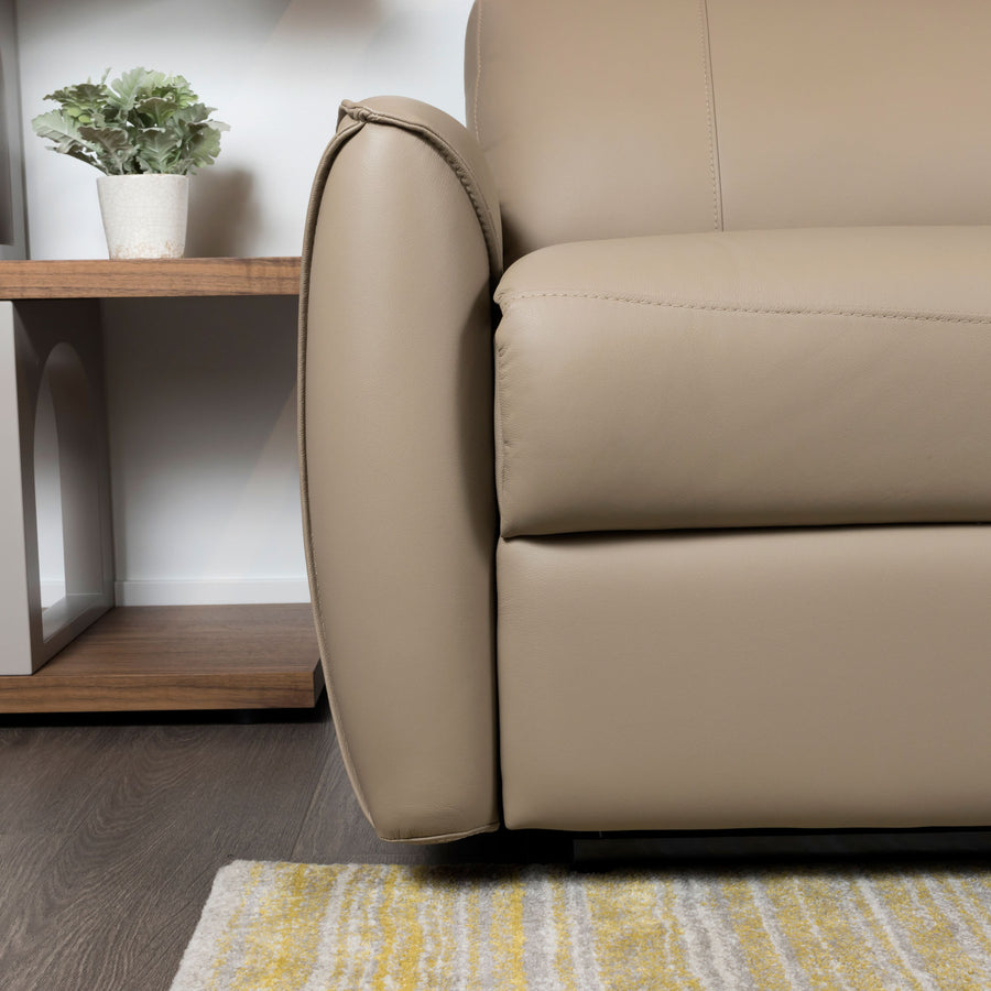 Venanzo | Leather Electric Reclining Loveseat